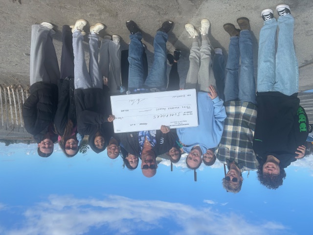 narragansett 2100 makes donation to the friends of the narragansett library